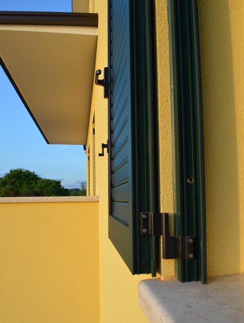 alu_grilje_s_pokretnim_lamelama_ral_6005_22